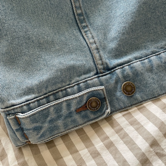 Wrangler Denim Jacket - Picture 2 of 10